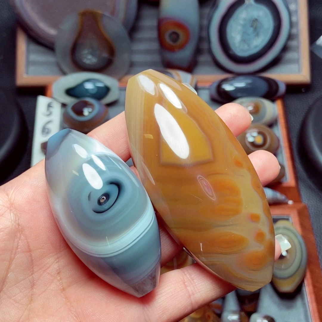 德***z玛瑙/玉髓未镶嵌珠宝奇石