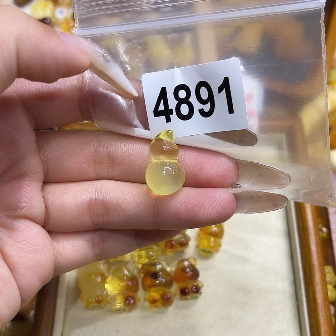琥珀未镶嵌珠宝奇石