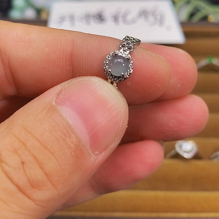 未镶嵌戒指翡翠多样性发其一