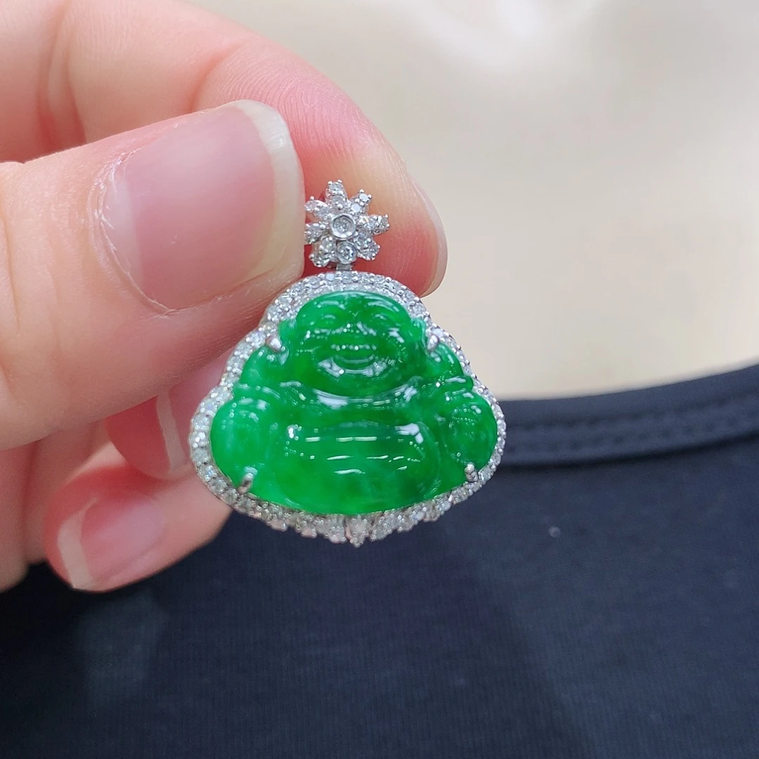 翡翠18K金镶嵌颈饰佛公