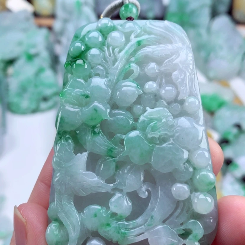 【闪购商品】翡翠吊坠(不含链)未镶嵌