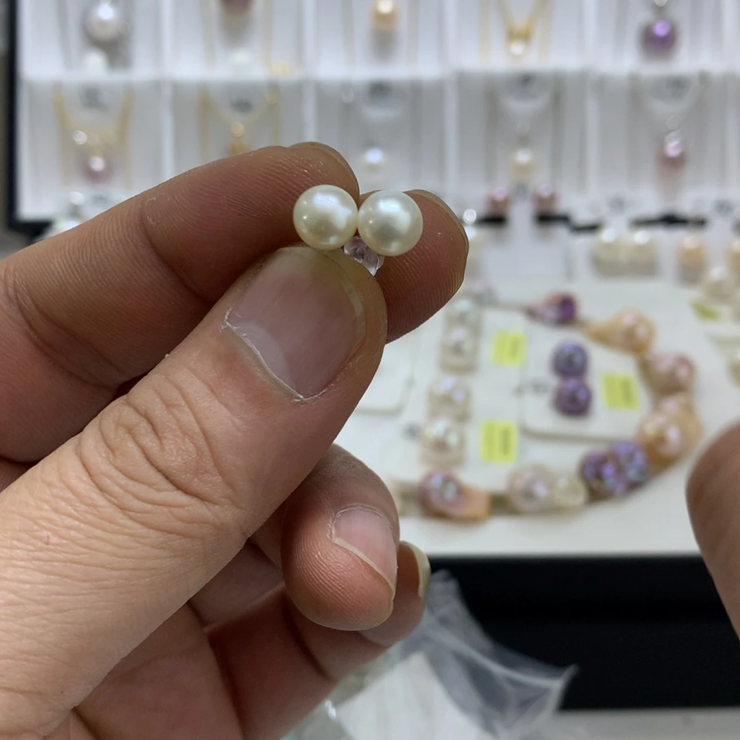 淡水珍珠银S925镶嵌耳饰