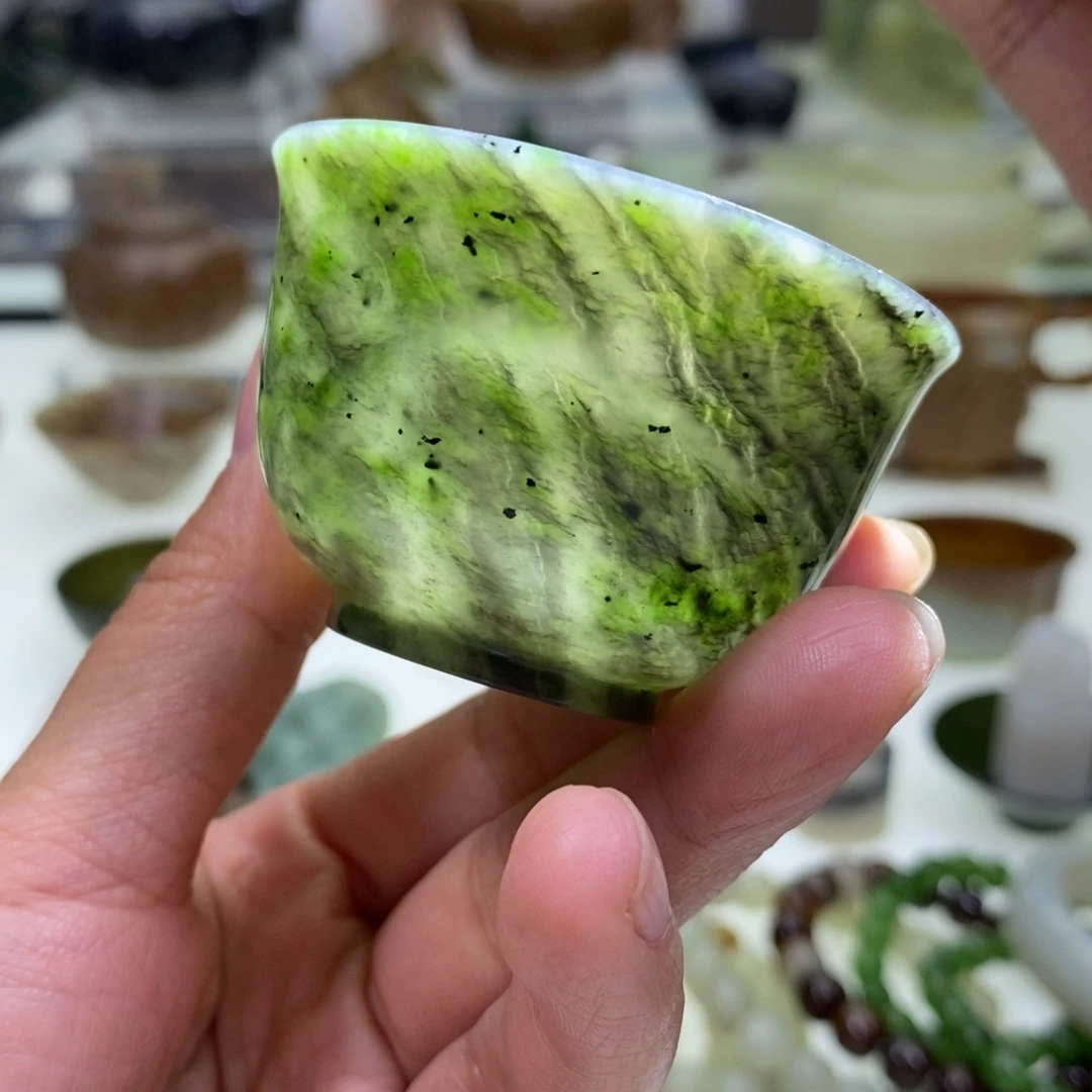 和田玉杯子未镶嵌