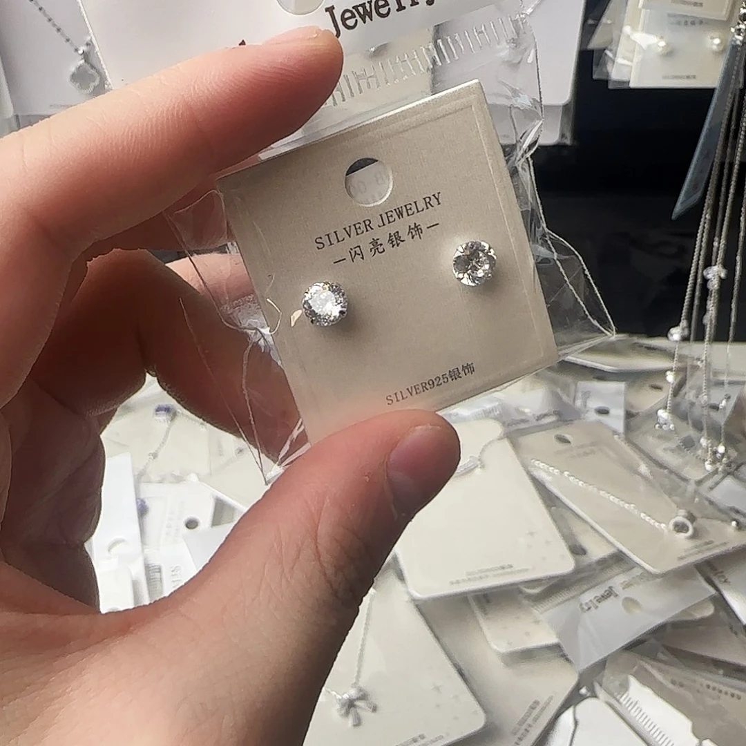 925银合成立方氧化锆耳钉