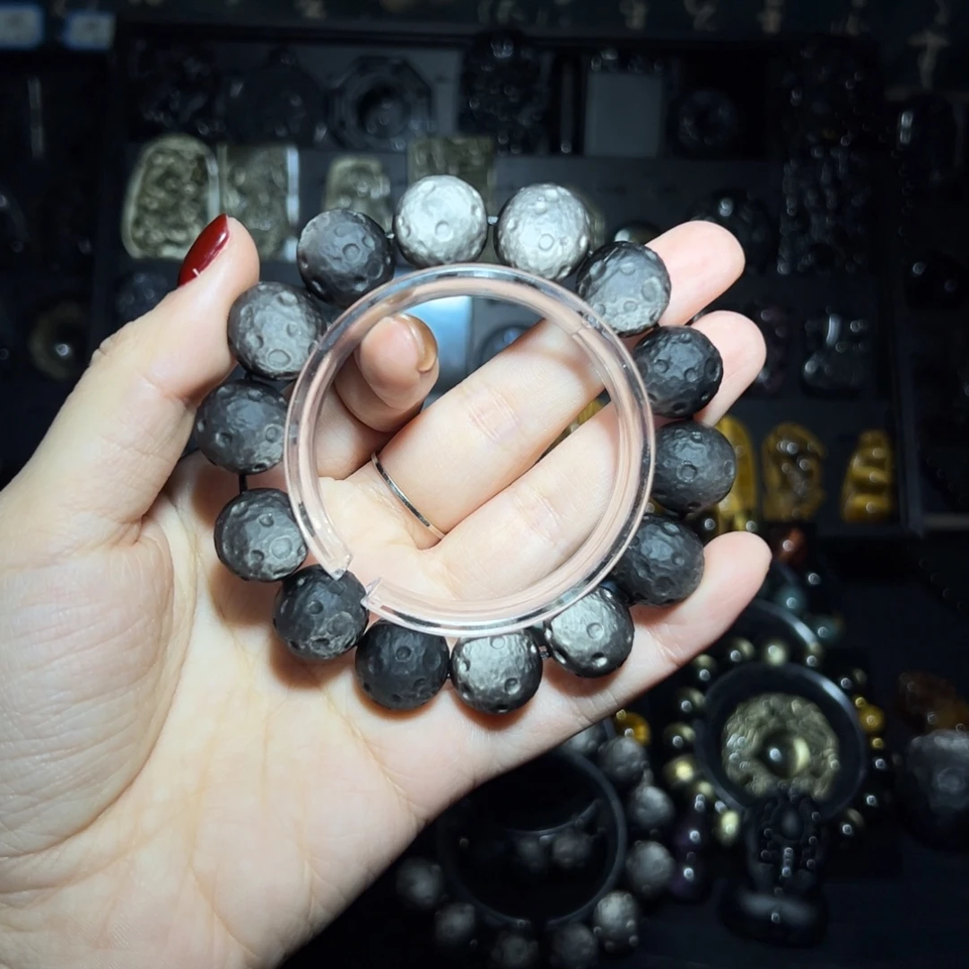 檀***n黑曜岩未镶嵌手链