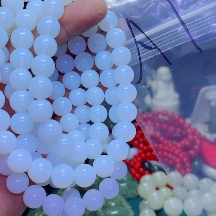 石英岩玉未镶嵌颈饰2**8