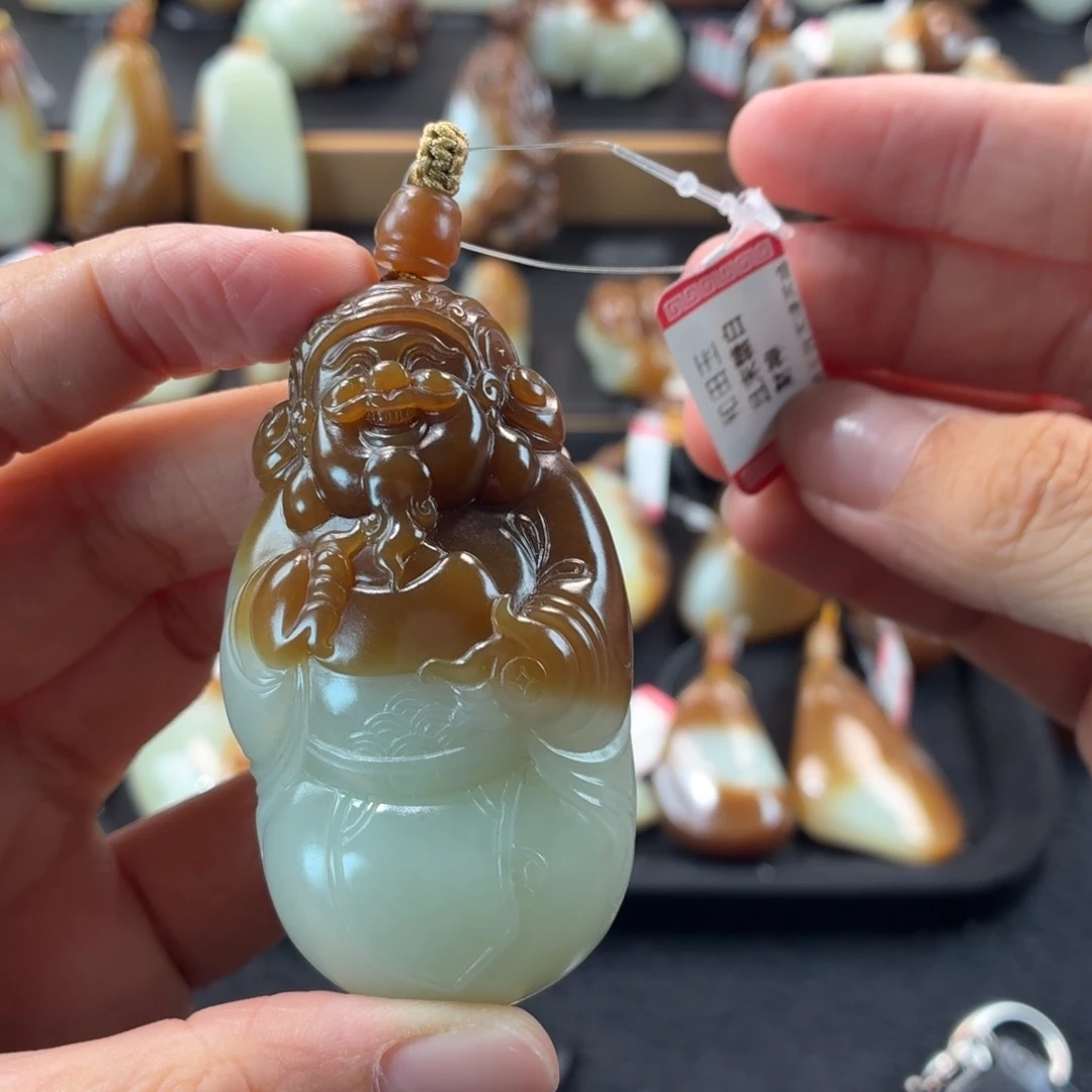 H***ጿ颈饰未镶嵌和田玉