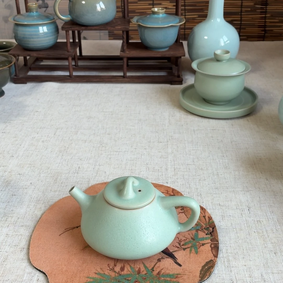 摆件陶碧青石瓢壶