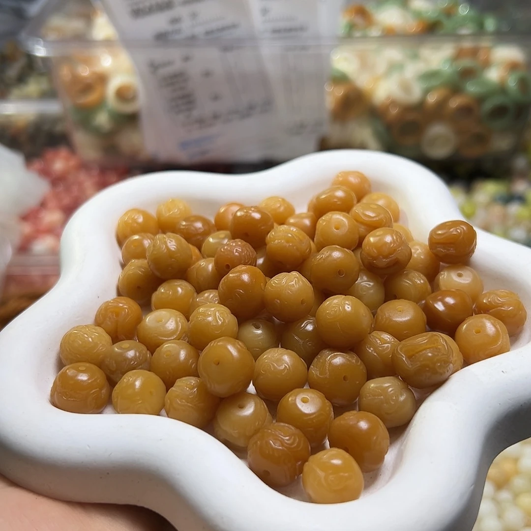 白玉菩提吊坠卡12吞金22颗