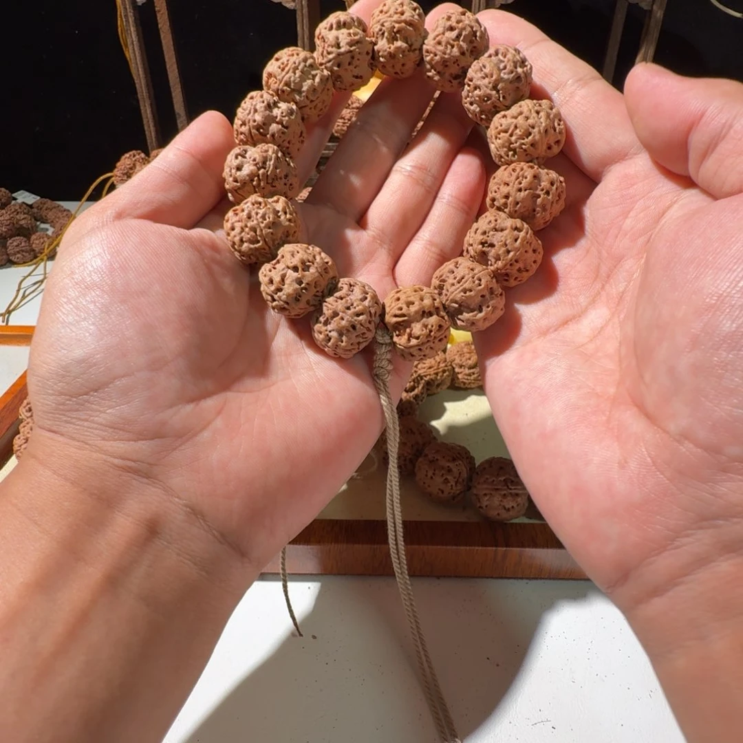 浩***粑金刚菩提手串21尺寸梁梅花头货