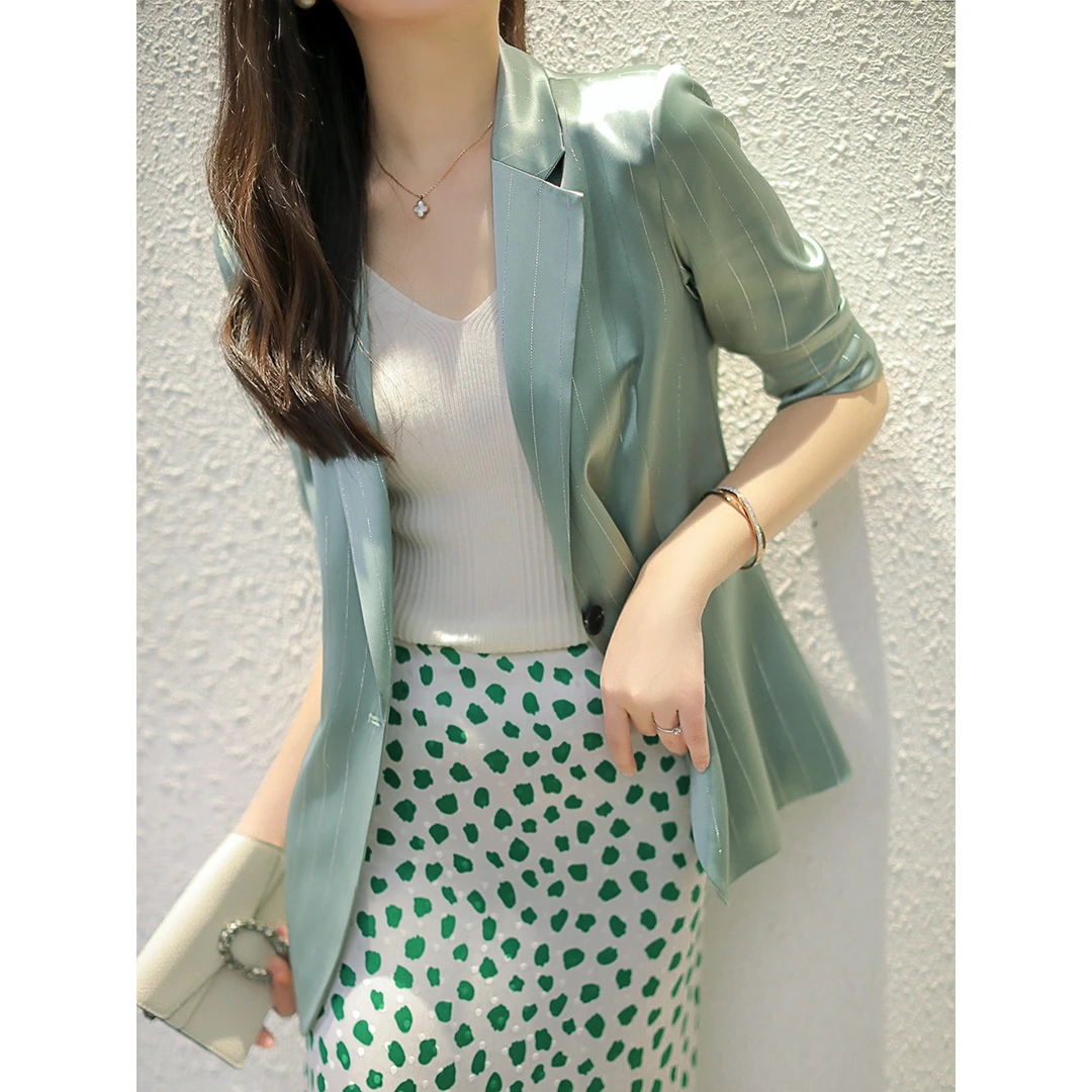 门店52&9！隐闪奢贵！通勤必备~仿醋酸柔软舒适西装外套女 C20766