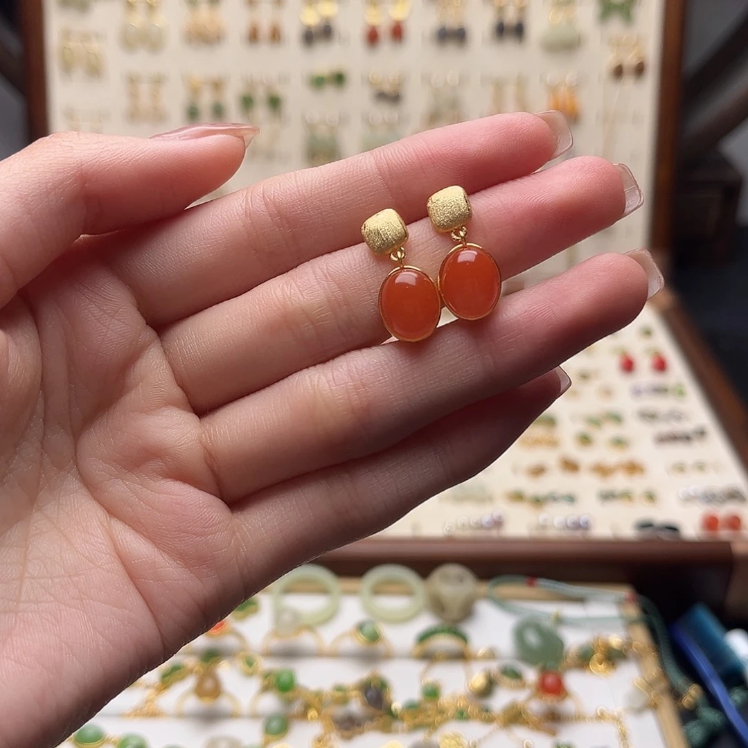 和田玉未镶嵌耳饰