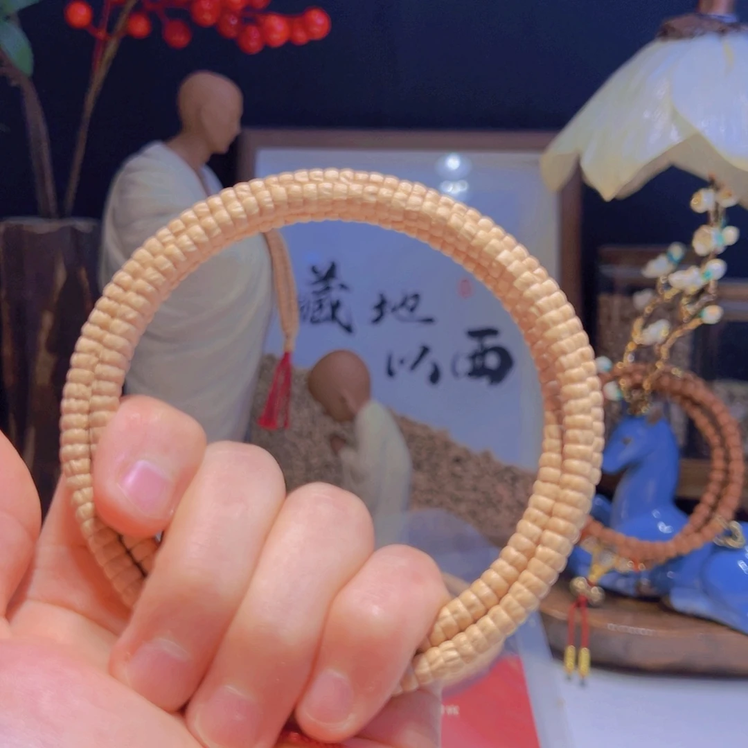 柏香籽/百香籽吊坠：**：