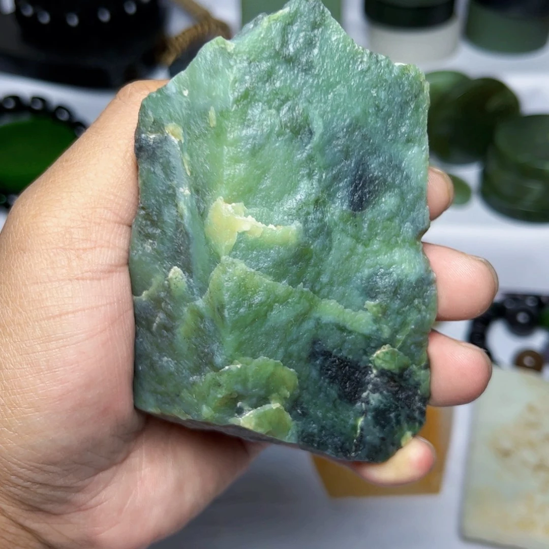 和田玉未镶嵌珠宝半成品