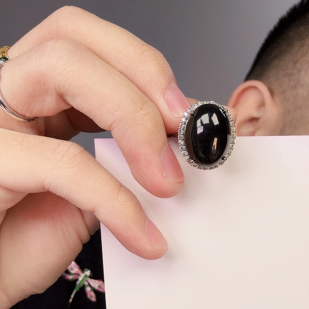 翡翠颈饰银S925镶嵌一件