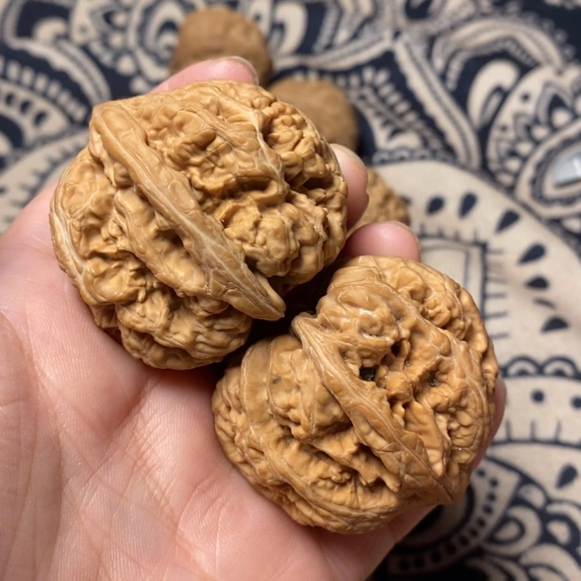 【闪购商品】文玩核桃吊坠憶****岩静静