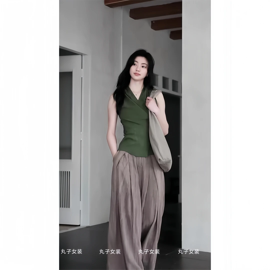 女装夏装套装2025新款爆款绿色v领收腰挂脖吊带背心百搭阔腿长裤