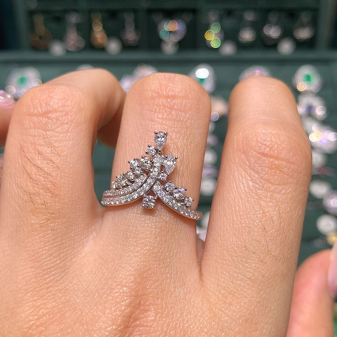 钻石戒指/指环18K金镶嵌