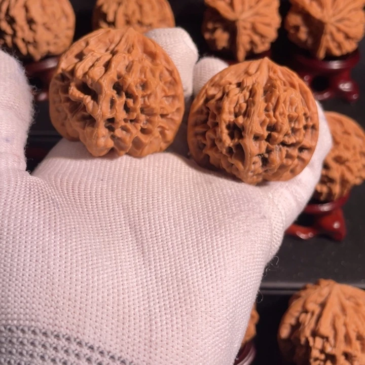 文玩核桃吊坠42官帽