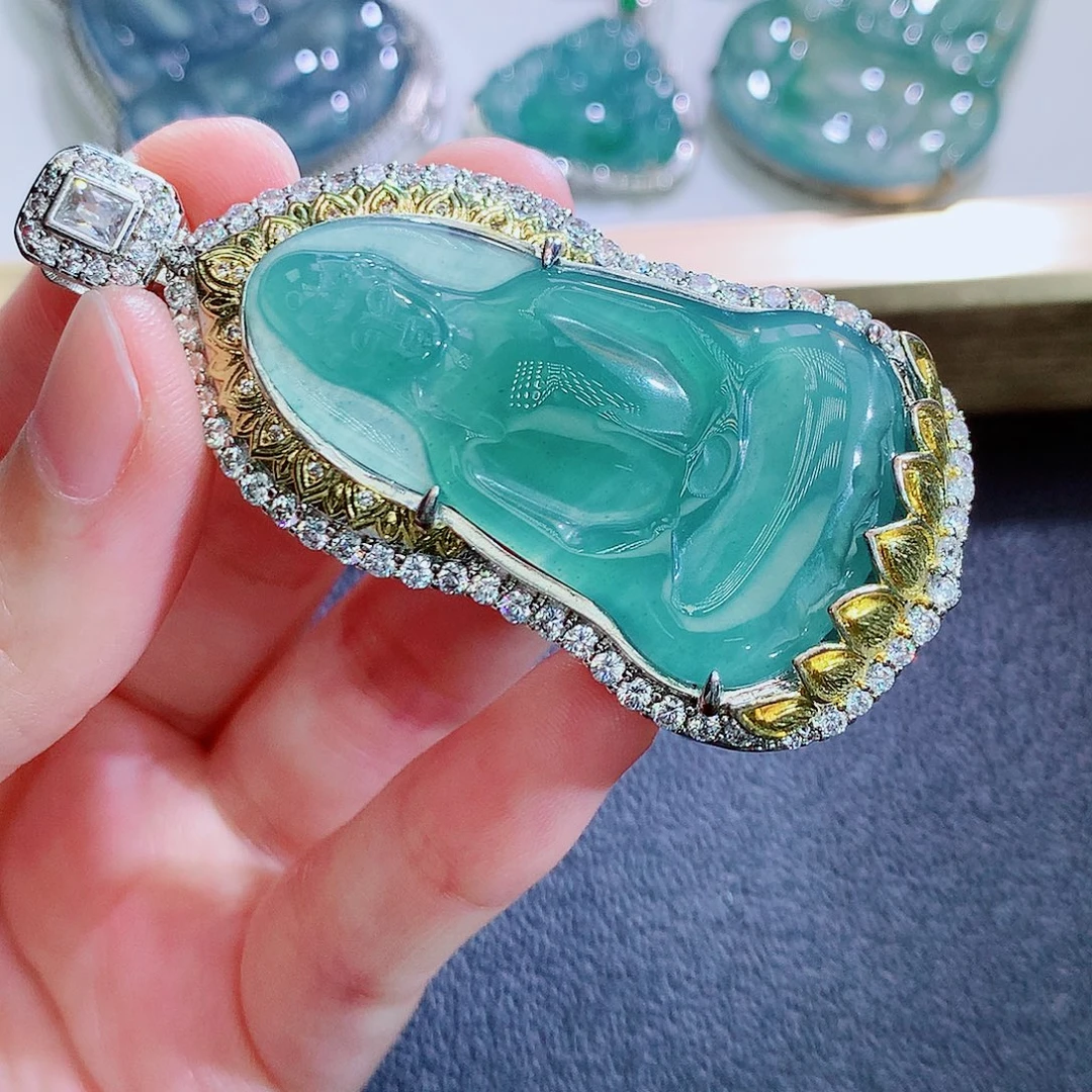 翡翠未镶嵌颈饰翡翠