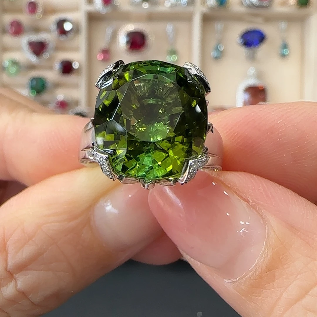 碧玺戒指18K金镶嵌13.3ct