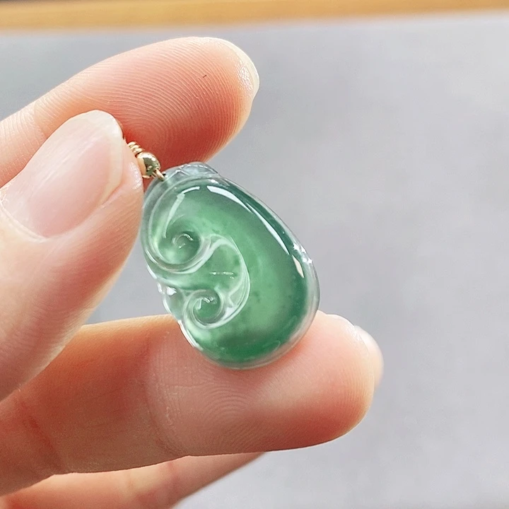 翡翠未镶嵌手镯（圆镯）