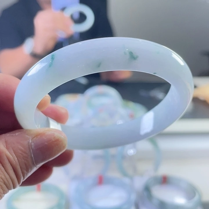 未镶嵌手镯翡翠成品