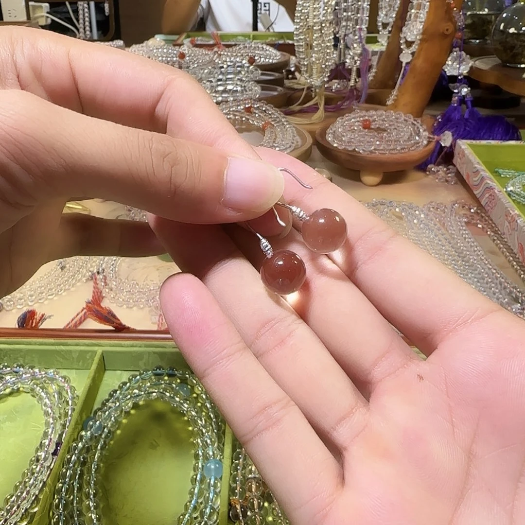 哈***该水晶手链未镶嵌白水晶