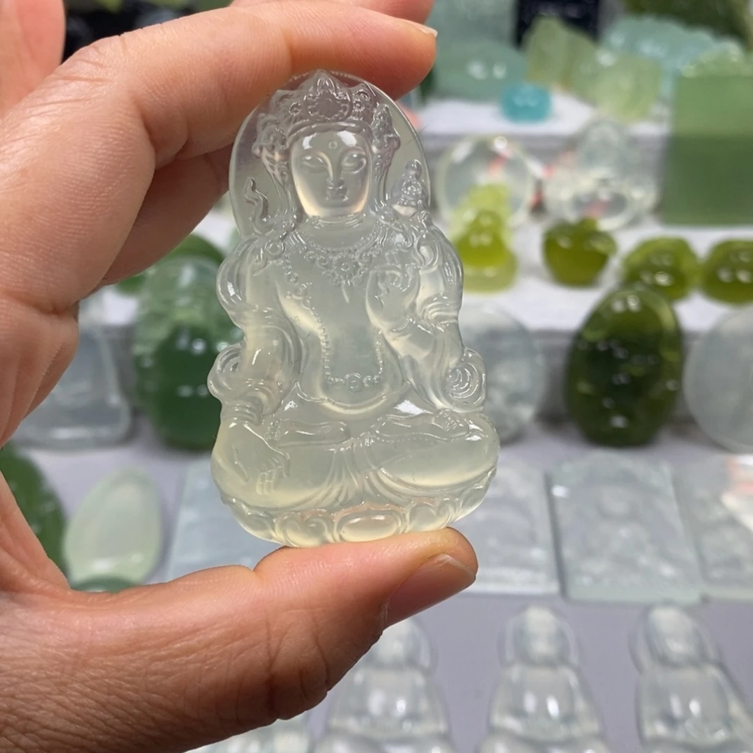 蛇纹石玉未镶嵌颈饰