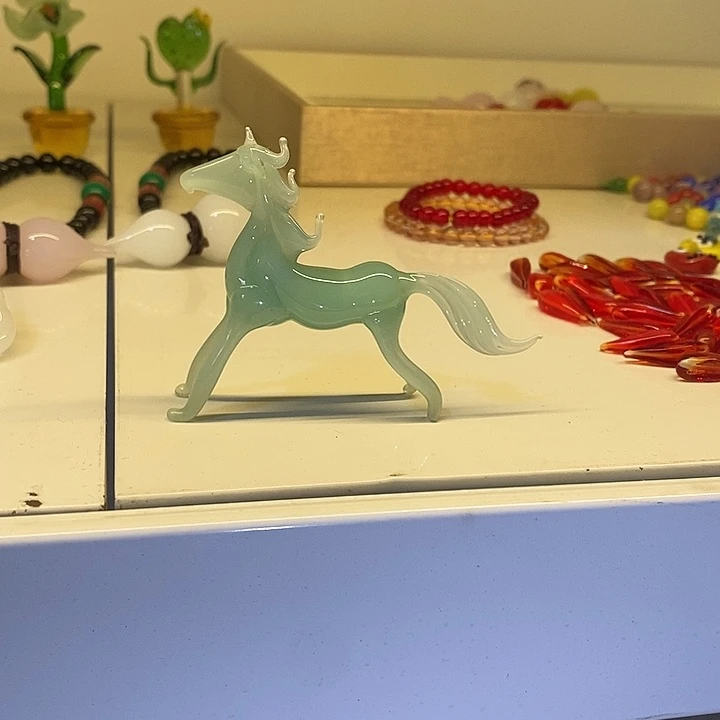 穿***鞋琉璃手工艺品壶咯哦哦哦