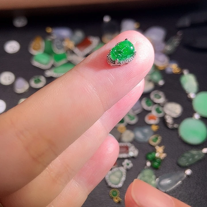 翡翠未镶嵌挂件11111