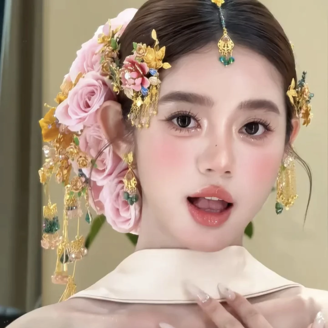 3040新款新中式玫瑰花减龄新娘晨袍头饰