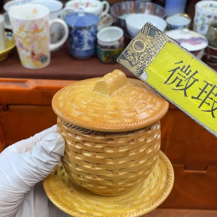 他家瓷器真美…开播了