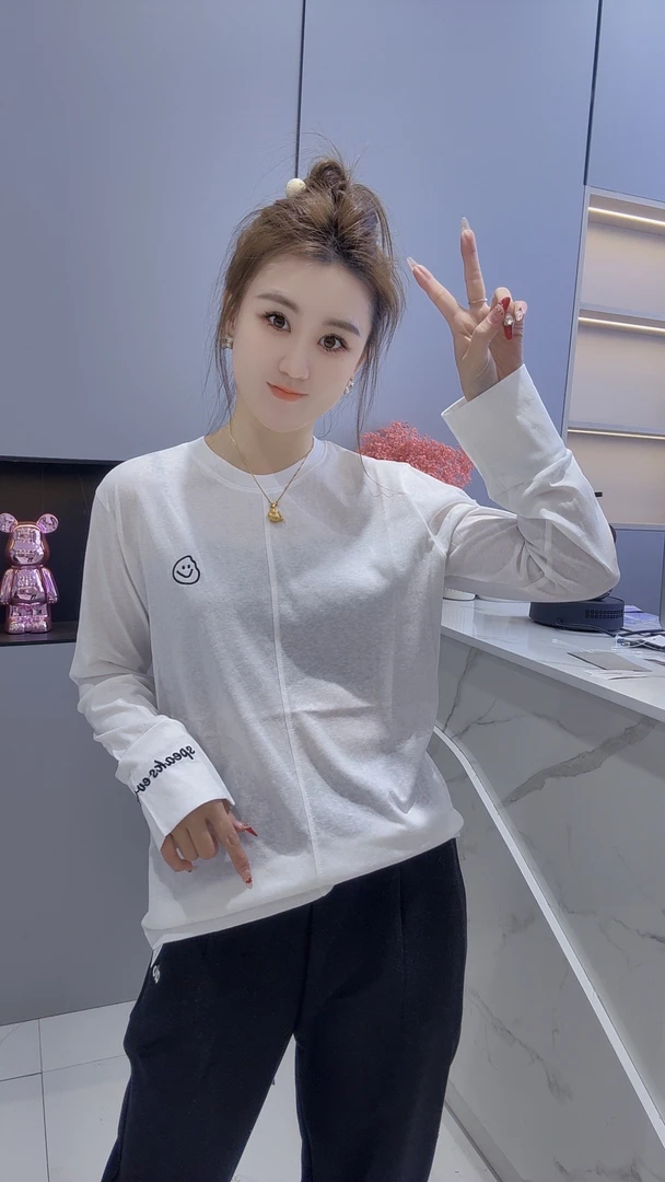 笑脸刺绣薄棉休闲T恤