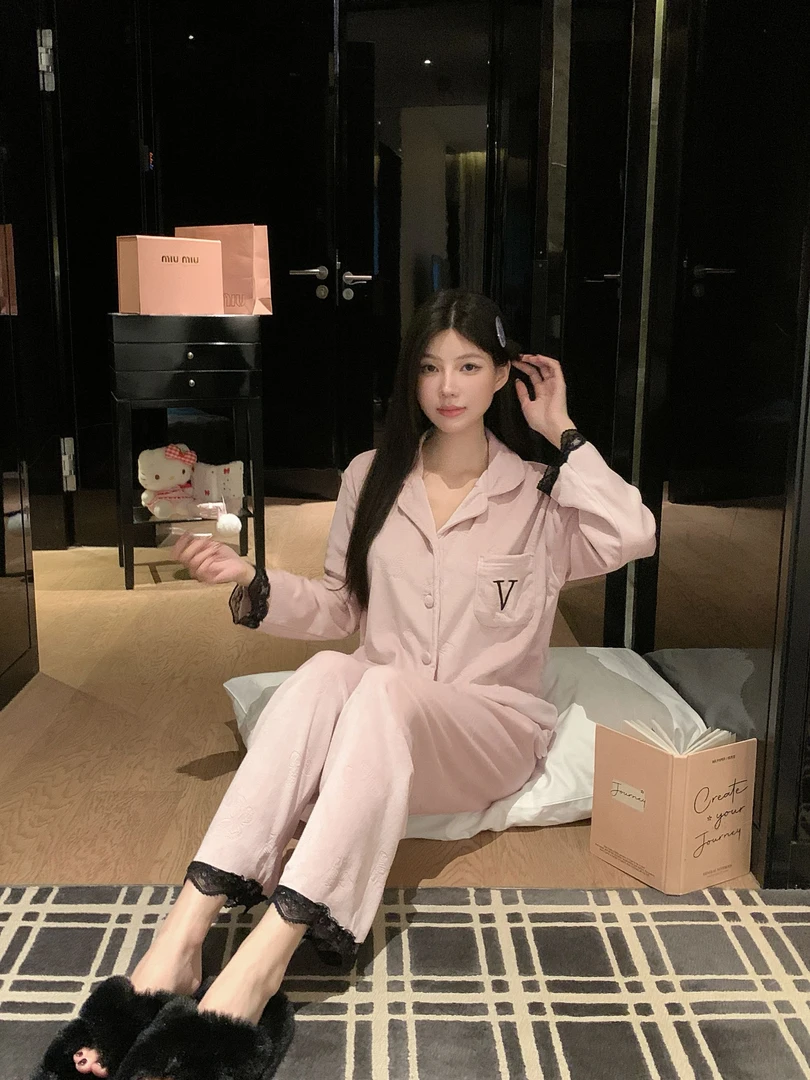 海岛绒V家经典款蕾丝花边睡衣女秋冬季新款压花蝴蝶结套装家居服