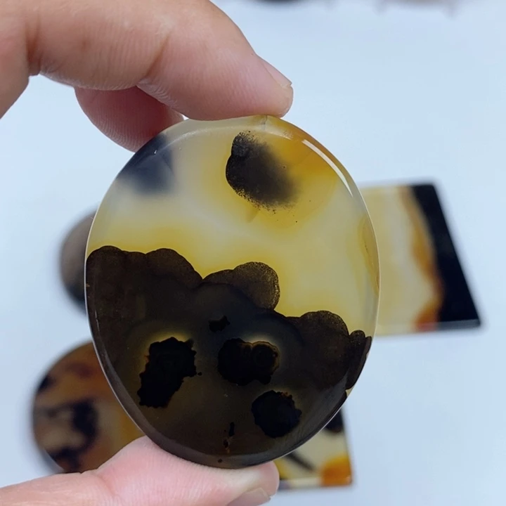 玛瑙/玉髓未镶嵌珠宝半成品
