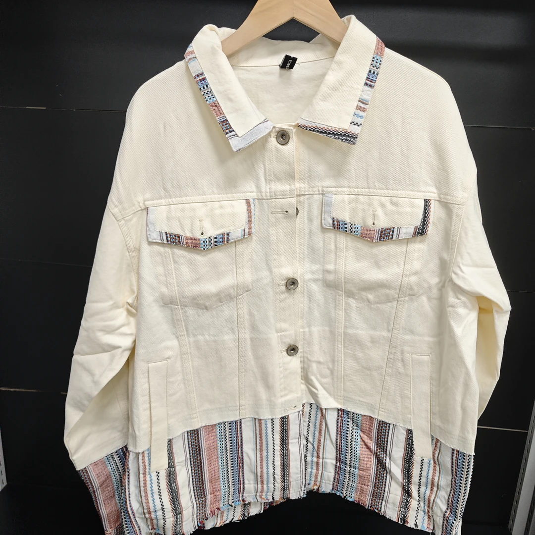X020 下摆多色纹路白色牛仔外套牛仔夹克