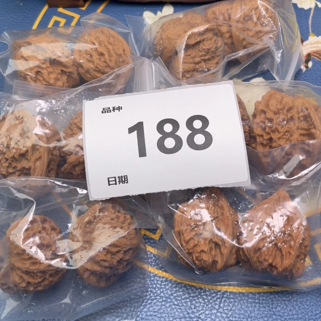 文玩核桃把件188号6对带蛙