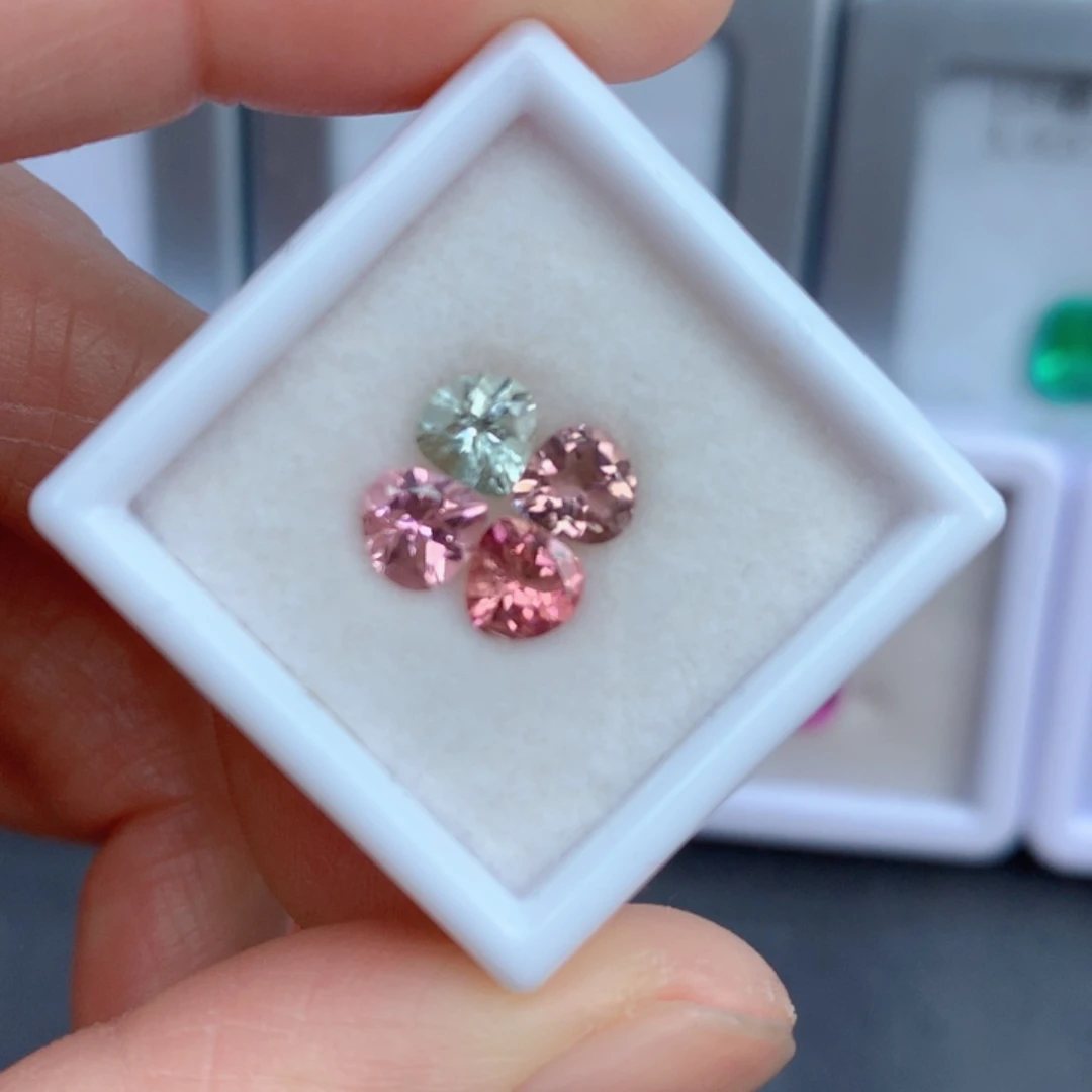 未镶嵌2.03克拉裸石碧玺