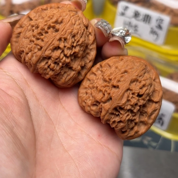 文玩核桃吊坠43-10064-02