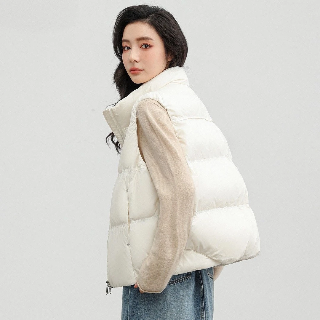 口袋铆钉  马甲短款加绒加厚款百搭马夹街头女士加厚保暖休闲