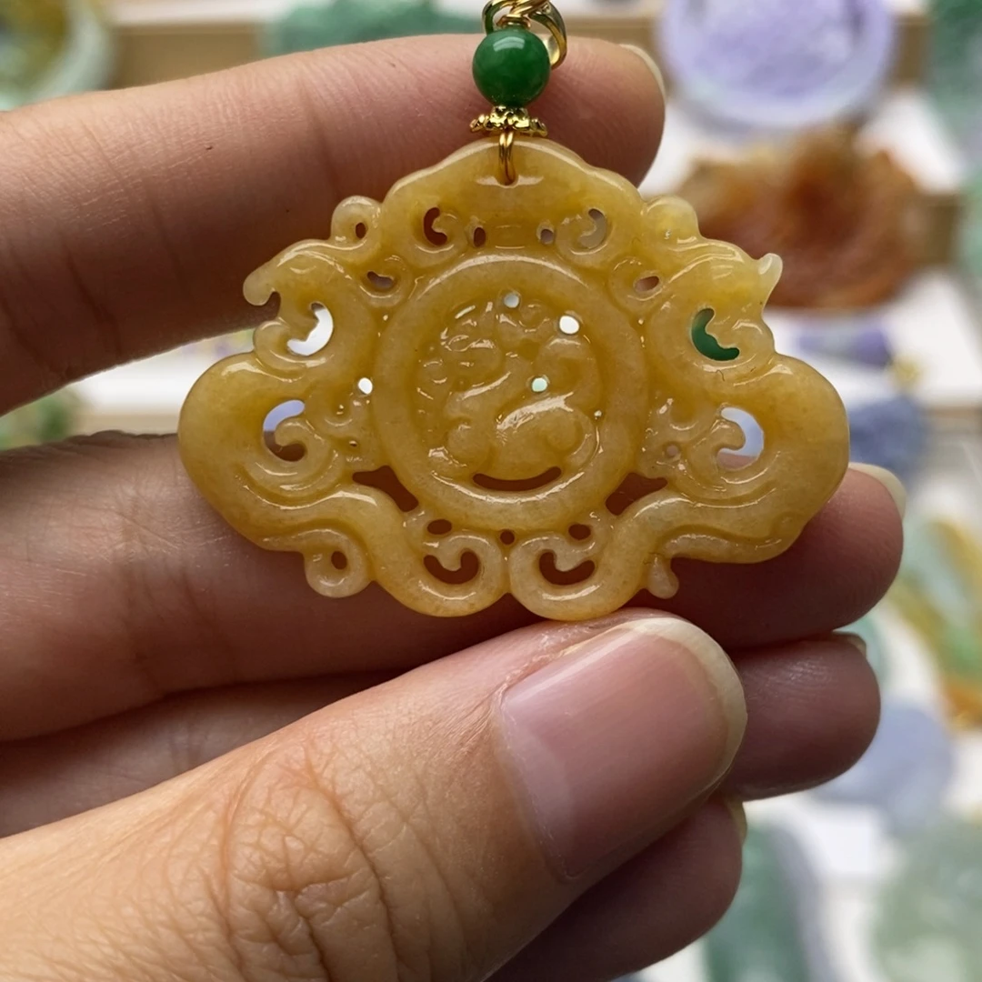 翡翠未镶嵌颈饰翡翠