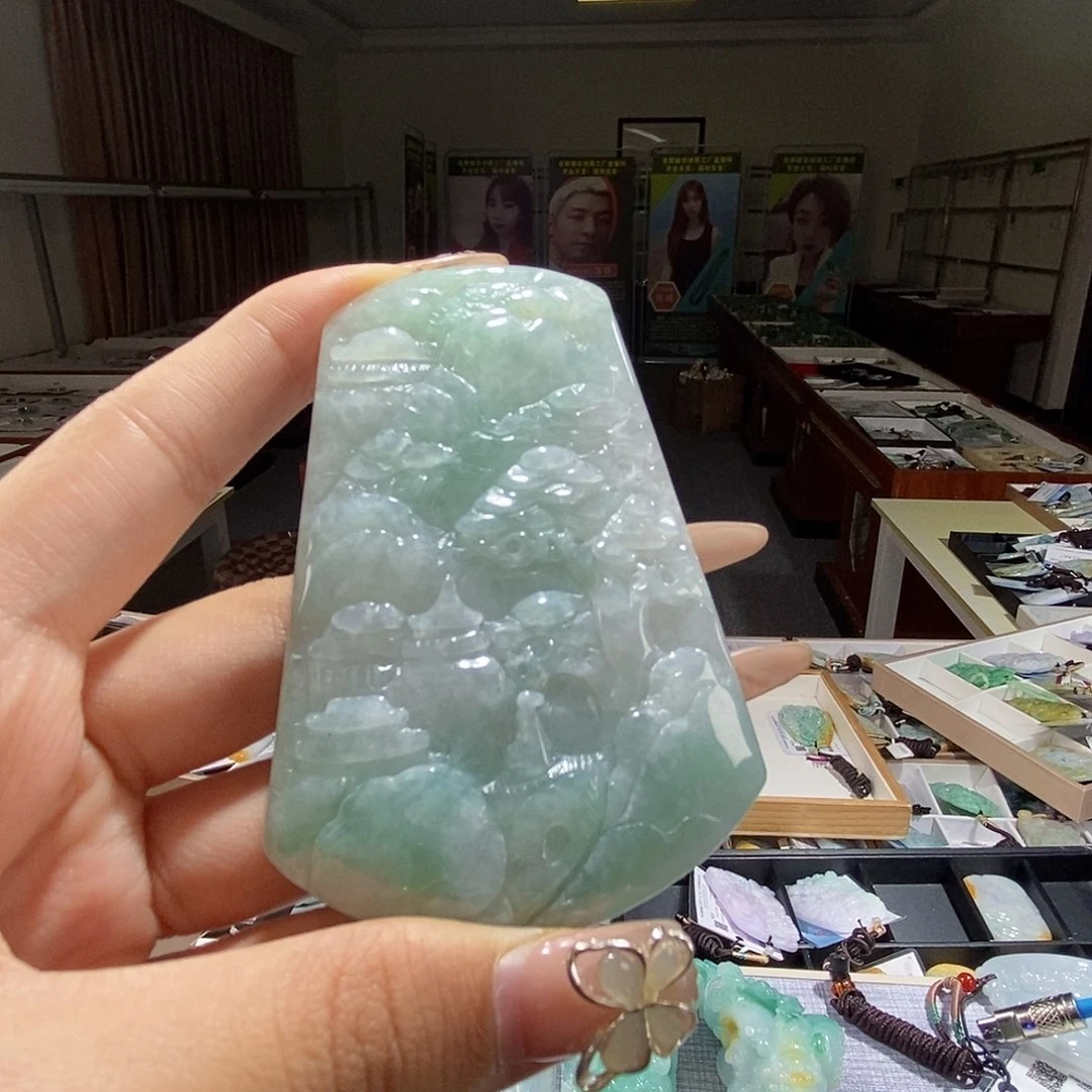 翡翠未镶嵌颈饰翡翠