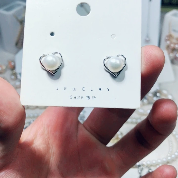 未镶嵌淡水珍珠耳饰