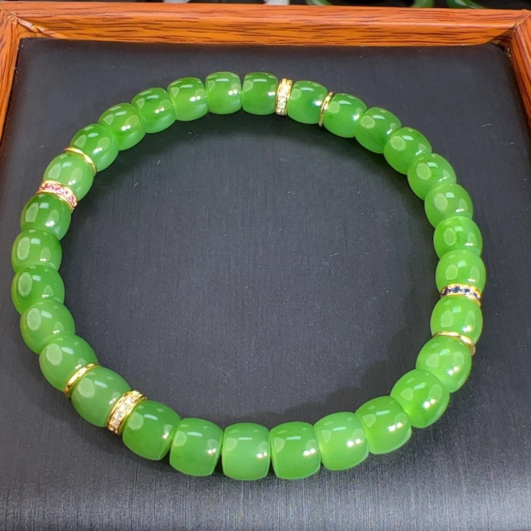 和田玉（碧玉）冰底翠色极限弧手串未镶嵌