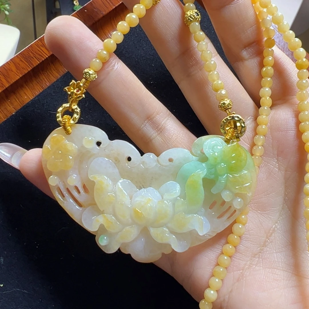 翡翠未镶嵌毛衣链冰