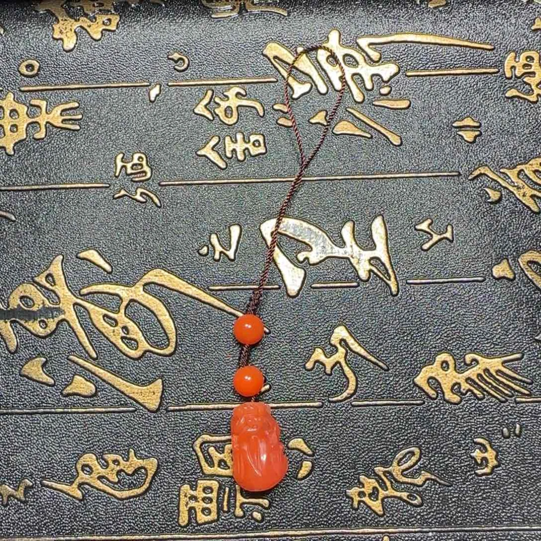 南红玛瑙保山原矿貔貅手机挂未镶嵌