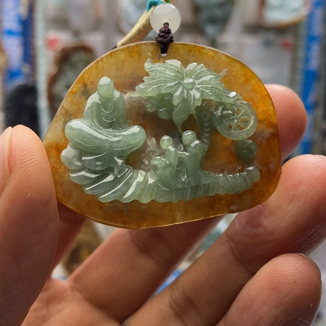 翡翠未镶嵌颈饰悟道