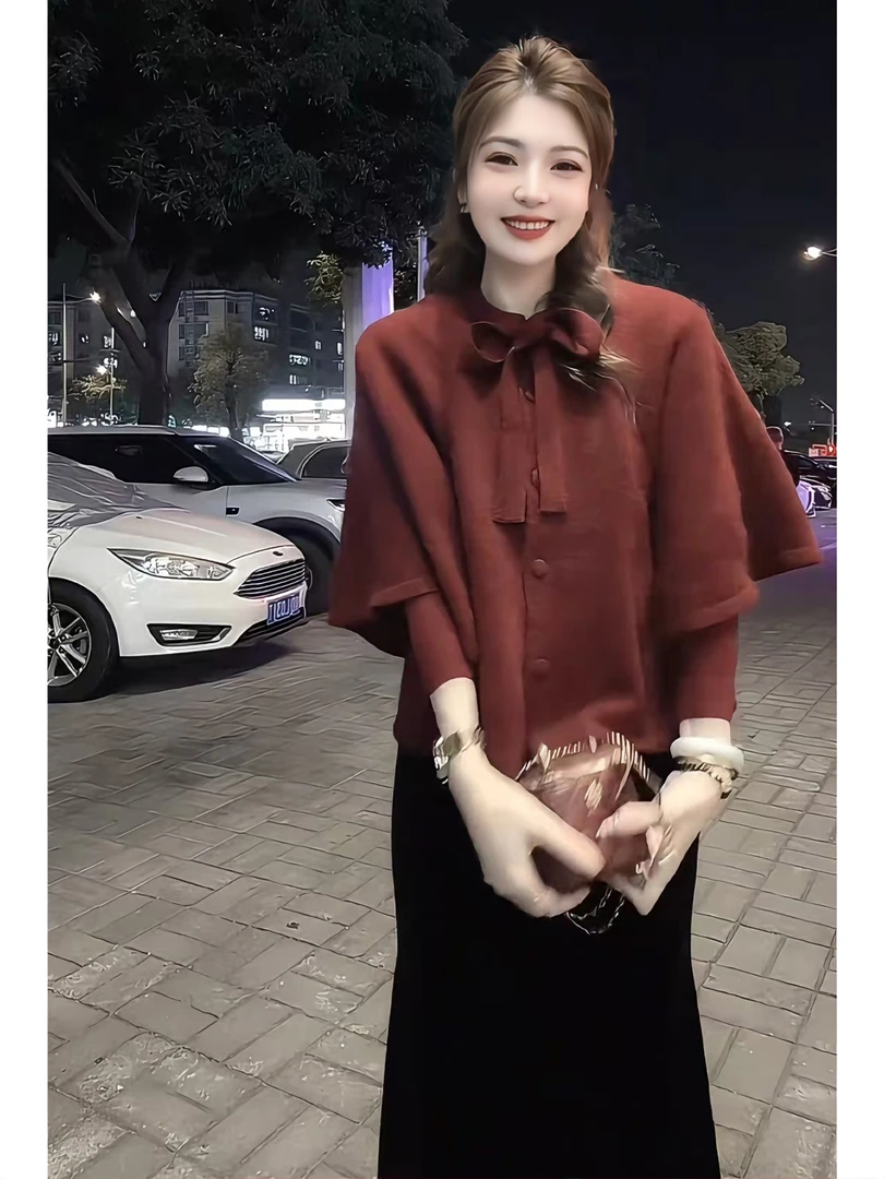 2025年冬季新款轻奢休闲风时尚套装法式披风针织打底衫半身裙套装