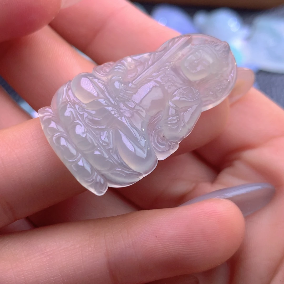 翡翠未镶嵌颈饰缅甸